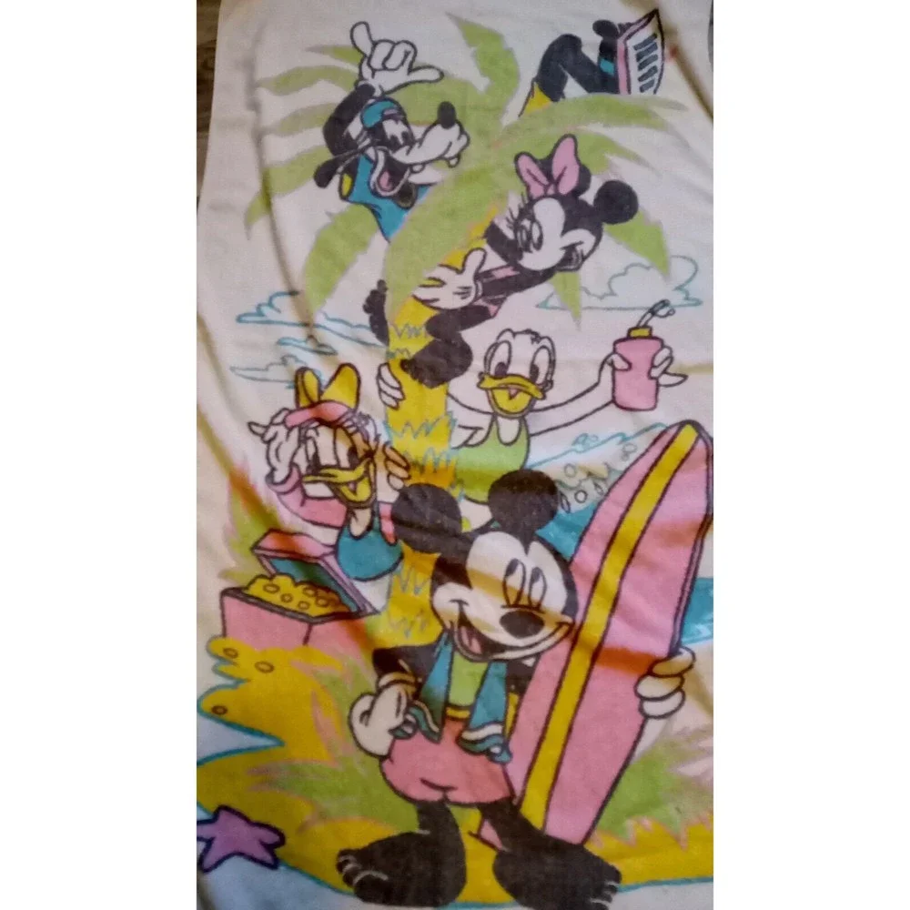 VTG Mickey Mouse & Friends BEACH BATH TOWEL 29”x54” MADE IN USA‎ 100% COTTON